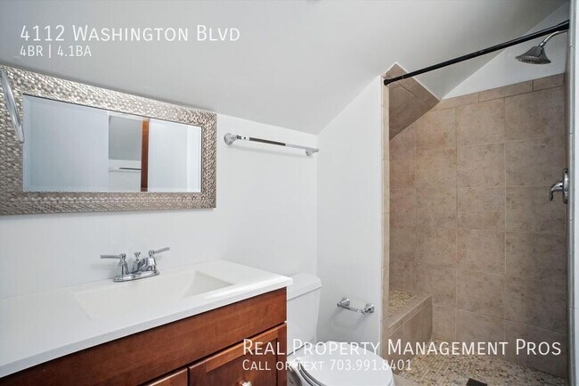 Building Photo - 4112 Washington Blvd
