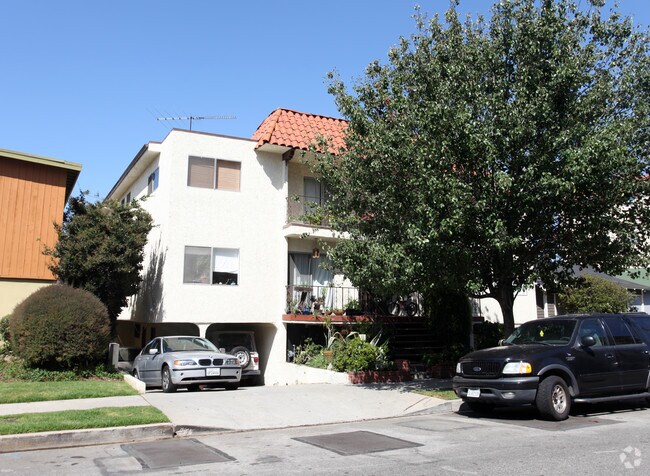 Building Photo - 1615 S Westgate Ave