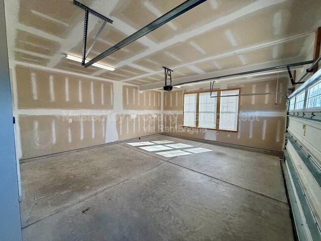 Building Photo - 75 N Clearbrook Ct