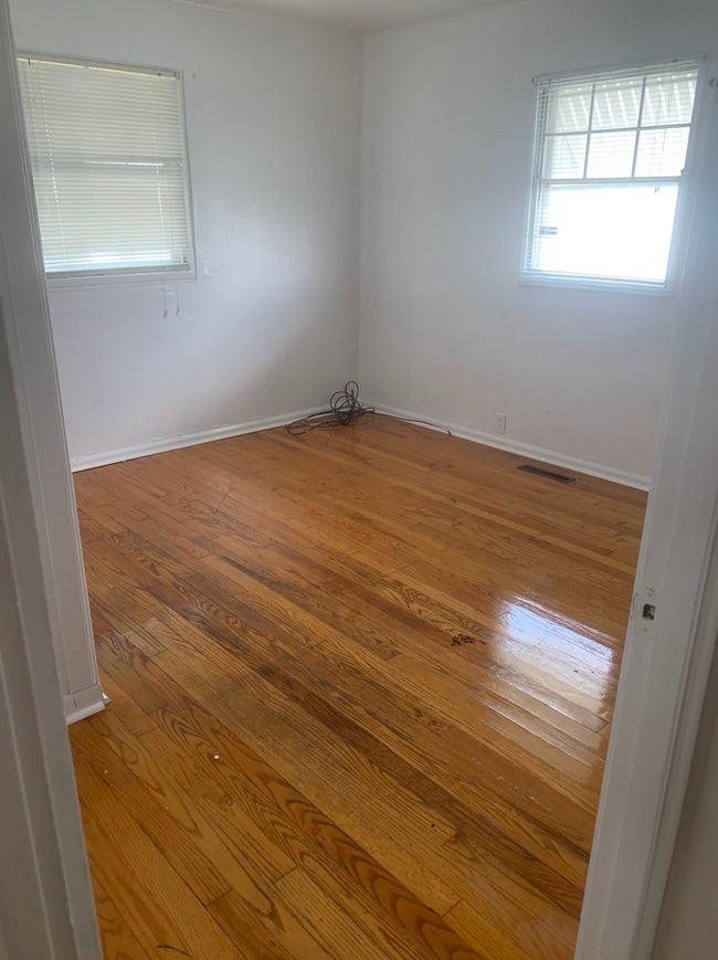 Building Photo - 311 Ernst Ave