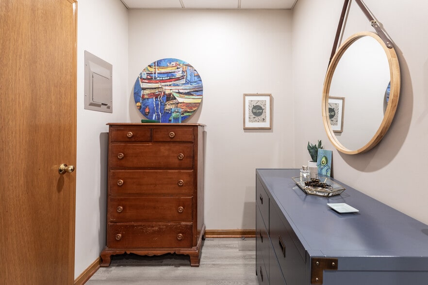 Building Photo - 265 North St