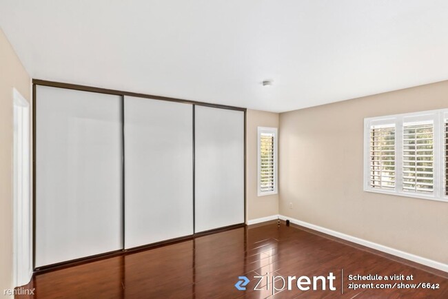 Building Photo - 2 br, 1.5 bath Condo - 209 Apollo, Hercule...