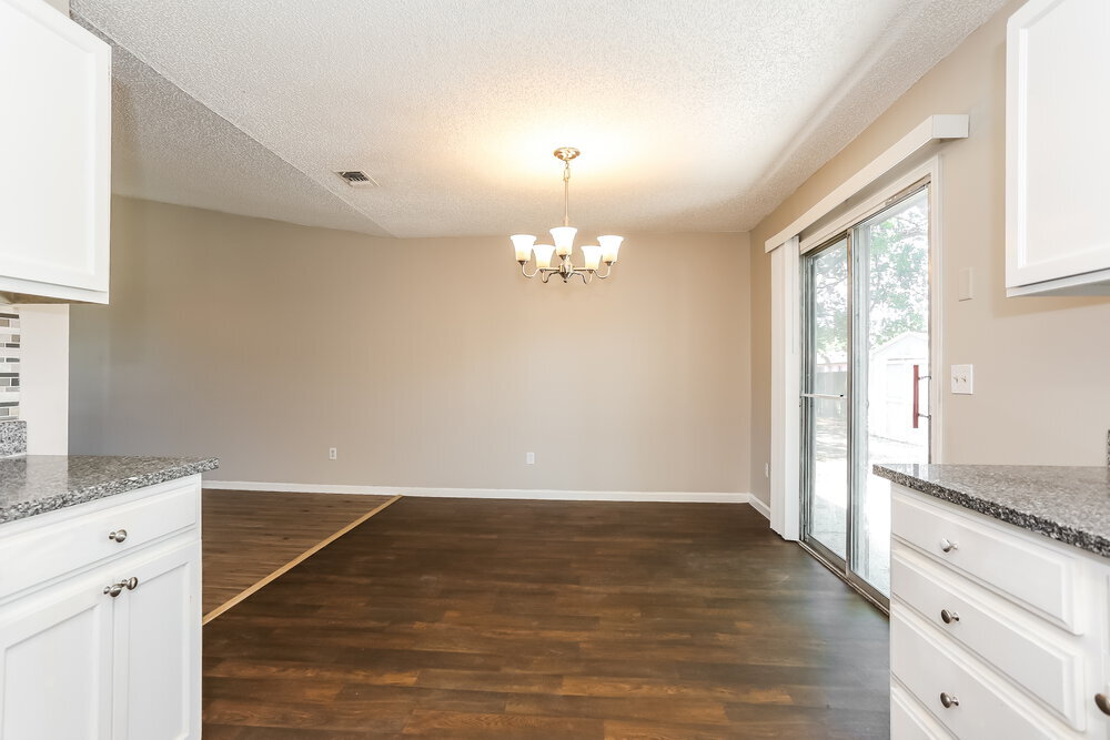 Building Photo - 2423 Scanlon Dr