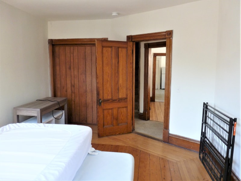 Building Photo - 14 Hickok Pl