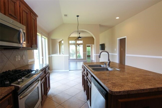 Building Photo - 27431 Rebecca Field Ln