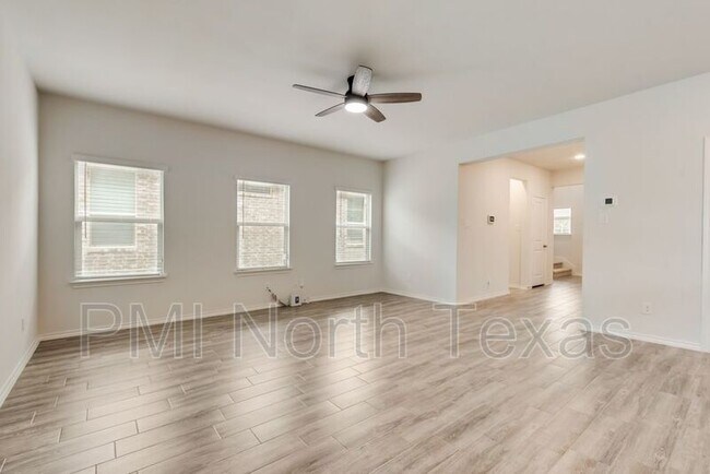 Building Photo - 1713 Wayne Ln