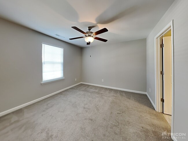 Building Photo - 205 Ashmere Ct
