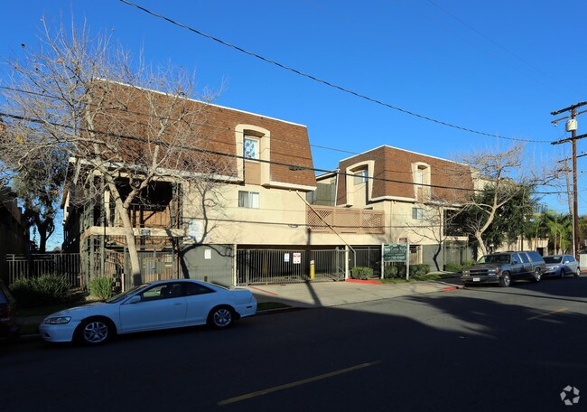 Primary Photo - Santa Corona North Apartments