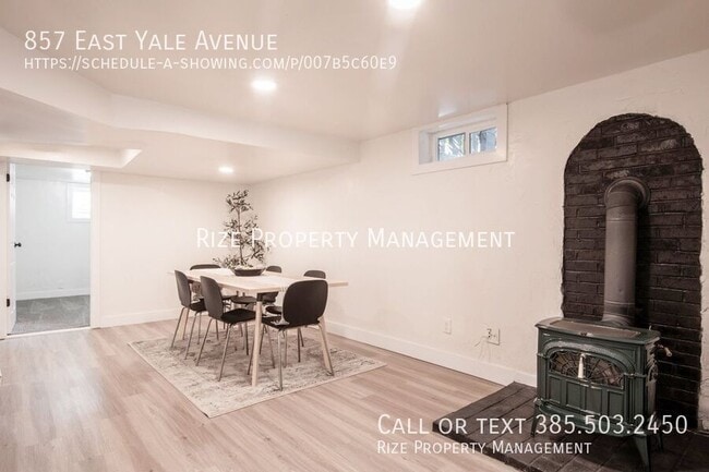 Building Photo - 857 Yale Ave S