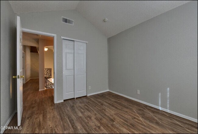 Building Photo - 3057 Tierra Mina Dr