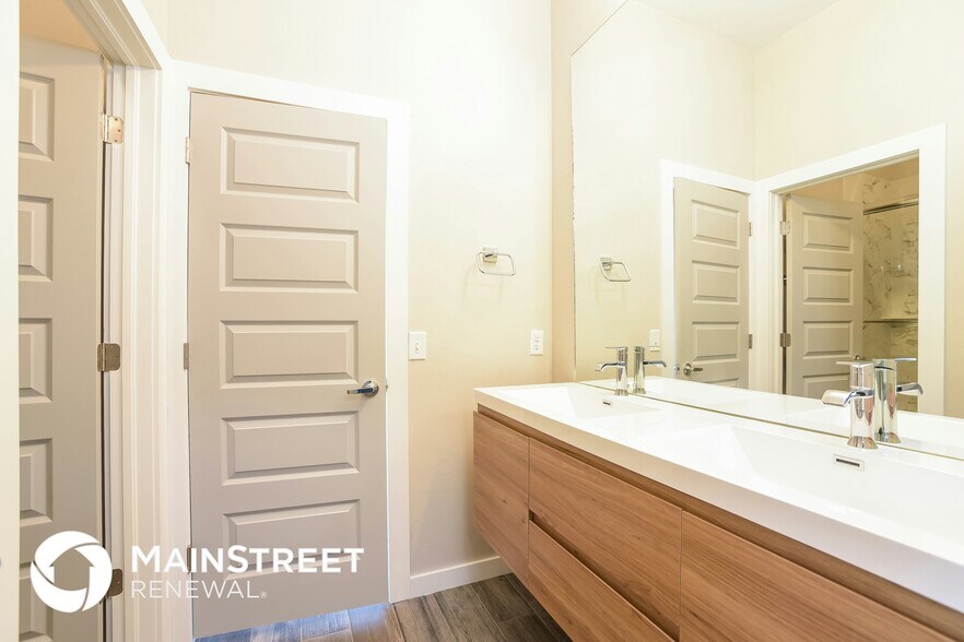 Building Photo - 11339 Paradise Out Ln