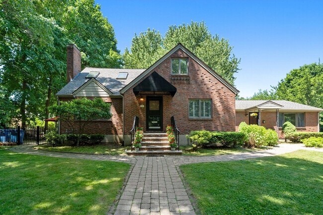 Primary Photo - 31 Sylvan Ave