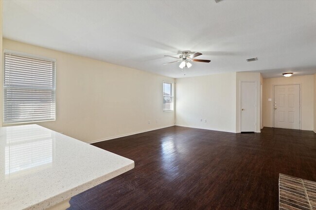 Building Photo - 12856 Gillon Dr