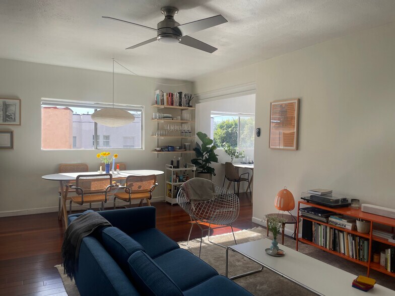 Building Photo - 1323 S Mansfield Ave