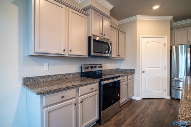 Building Photo - 26382 Jones Spg Dr