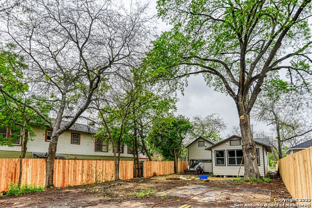 Building Photo - 212 Lowell St