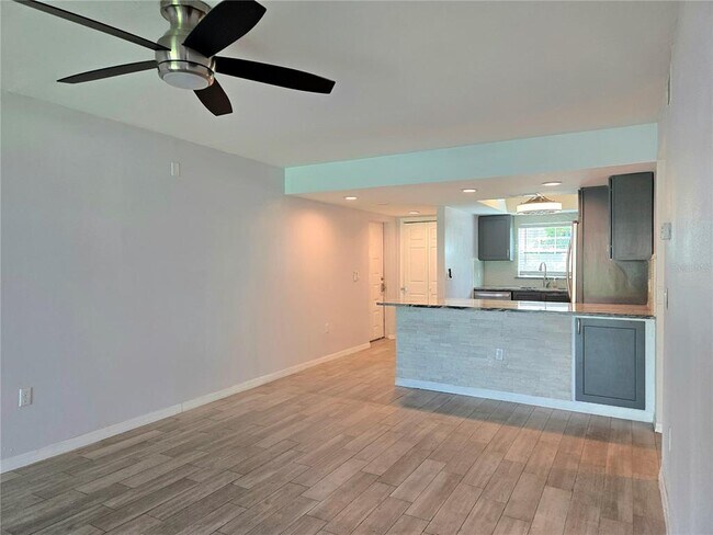 Building Photo - 12900 Vonn Rd