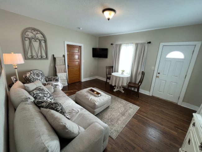 Building Photo - 21601 Co Rd 74