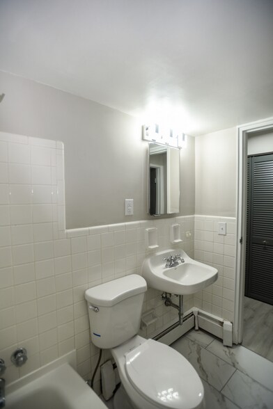 Building Photo - 3534 Zumstein Ave