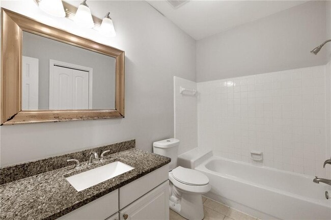 Building Photo - 123 McGill Park Ave NE