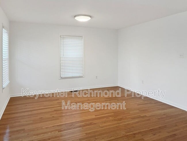 Building Photo - 1214 Bainbridge St