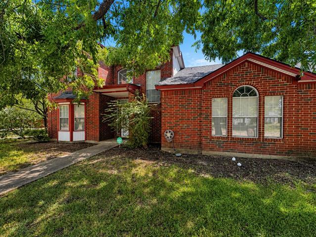 Building Photo - 824 Elm Falls Pl