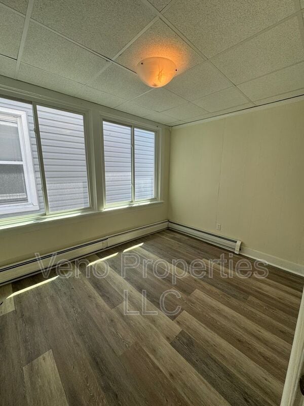 Building Photo - 91 Egbert St