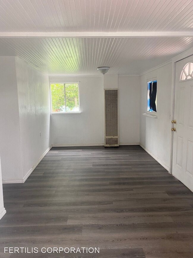 Building Photo - 2 br, 1 bath House - 1532 W 9th Street