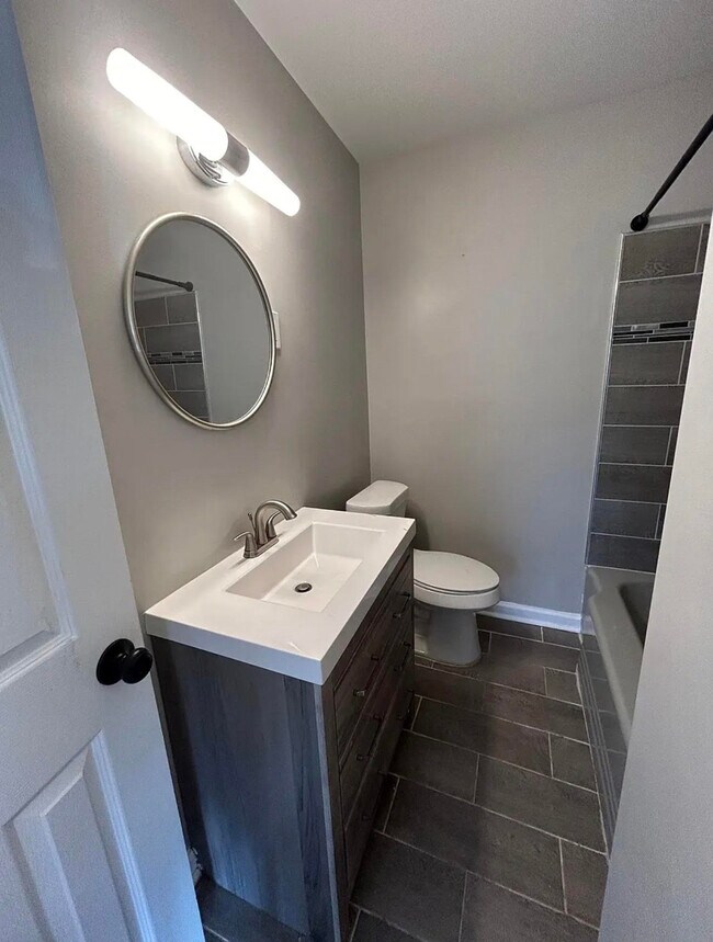 Building Photo - 540 Camellia Rd