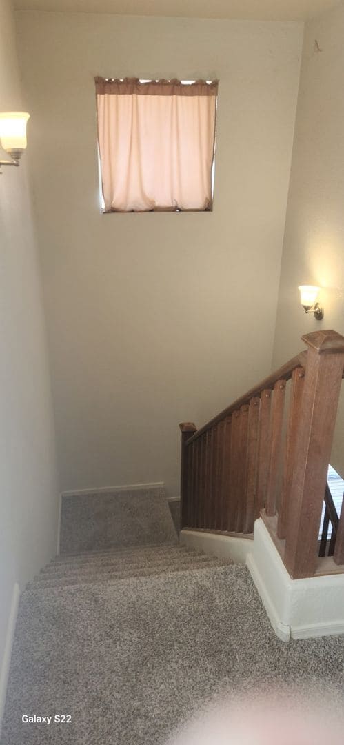 Building Photo - 3 BEDROOM IN THE SPECTRUM AT VAL VISTA