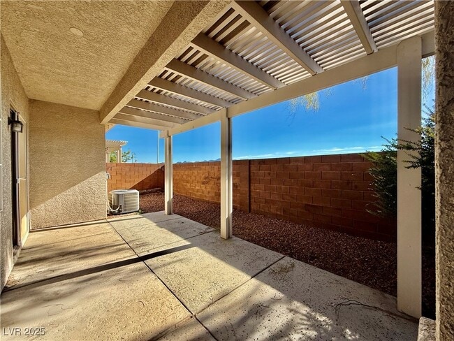 Building Photo - 273 Kyland Cove Ave