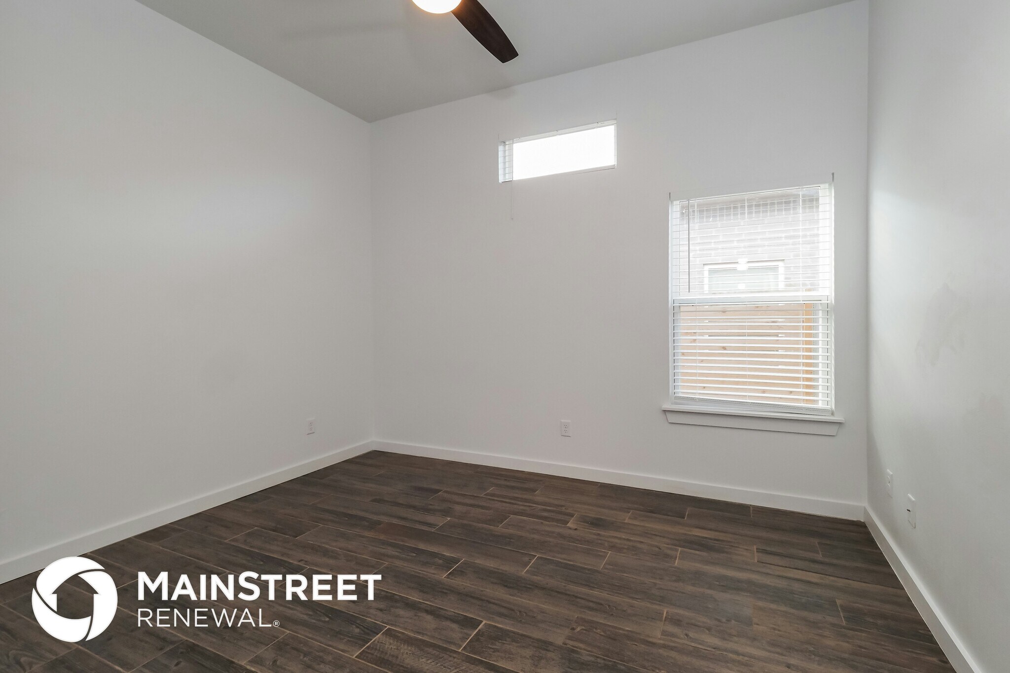 Building Photo - 11342 Paradise In Dr