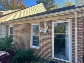 Building Photo - ONE LEVEL LIVING at Stonebridge Landing in Western Branch!