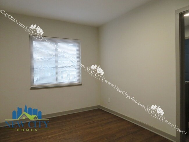 Building Photo - Newly Renovated Apartment Building