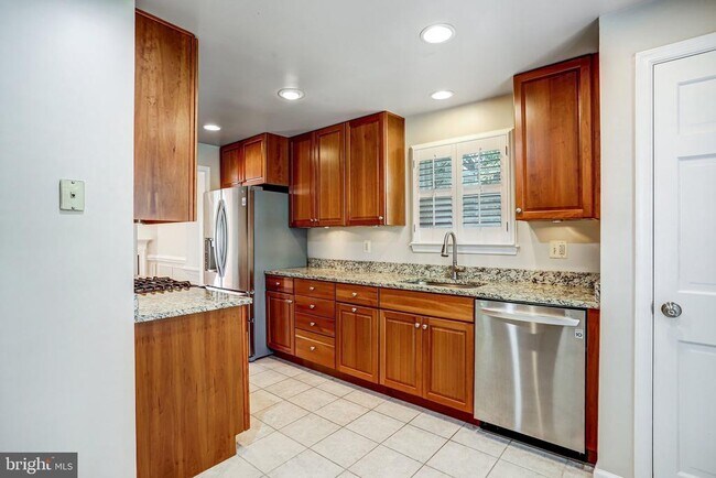 Building Photo - 14508 Four Chimney Dr