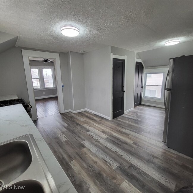 Building Photo - 1309 Buhrer Ave