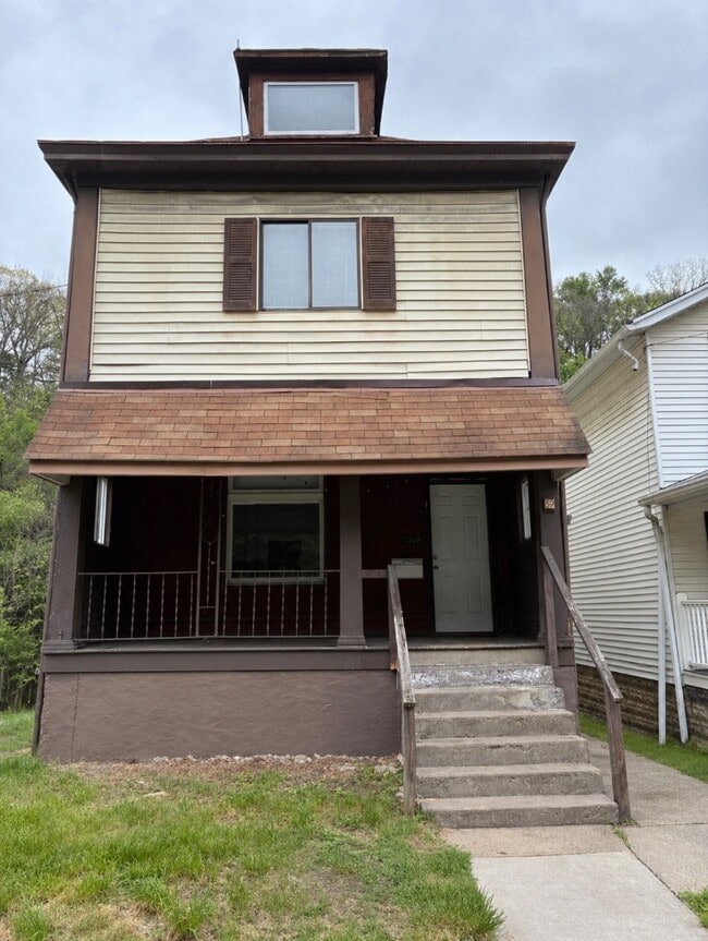 Building Photo - 39 Wagner St