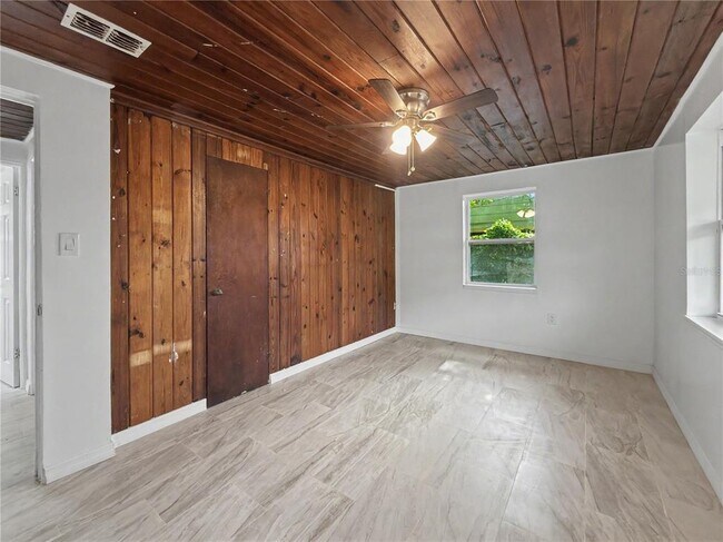 Building Photo - 2848 Harwood St