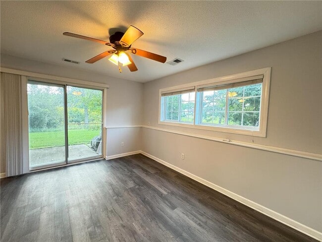 Building Photo - 15805 Griffon Path