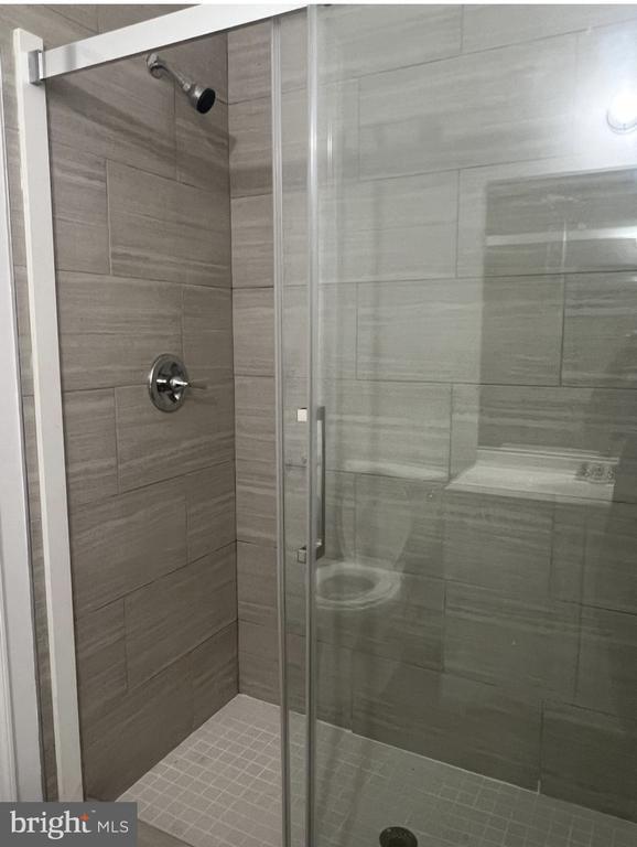 Building Photo - 1800 Eagles Ridge Ct\