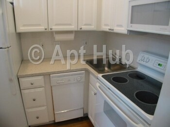 Primary Photo - 91 Trowbridge St