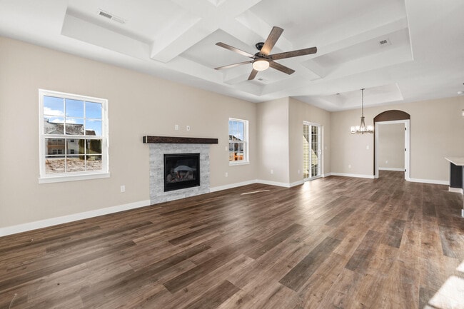 Building Photo - 1820 Horseshoe Ln