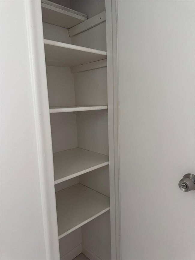 Building Photo - 9651 Sunset Strip