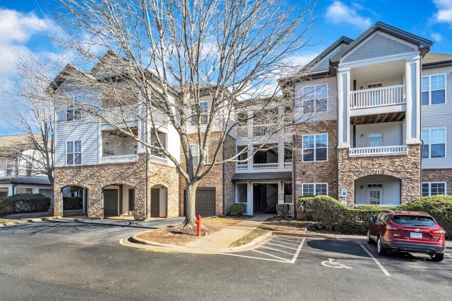 Building Photo - 7011 Almaden Way
