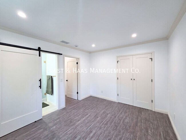 Building Photo - 2102 Nipomo Ave