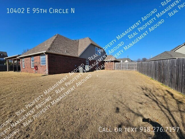 Building Photo - 10402 E 95th Cir N