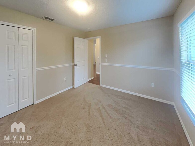 Building Photo - 3291 Rocky Ave