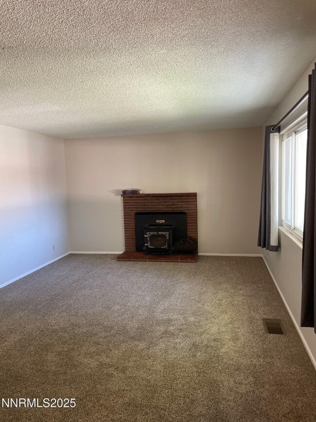 Building Photo - 4600 Azalea Dr