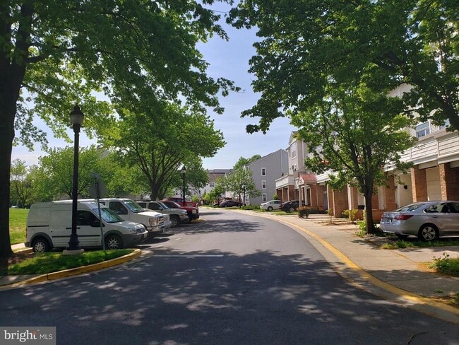 Building Photo - 18022 Royal Bonnet Cir