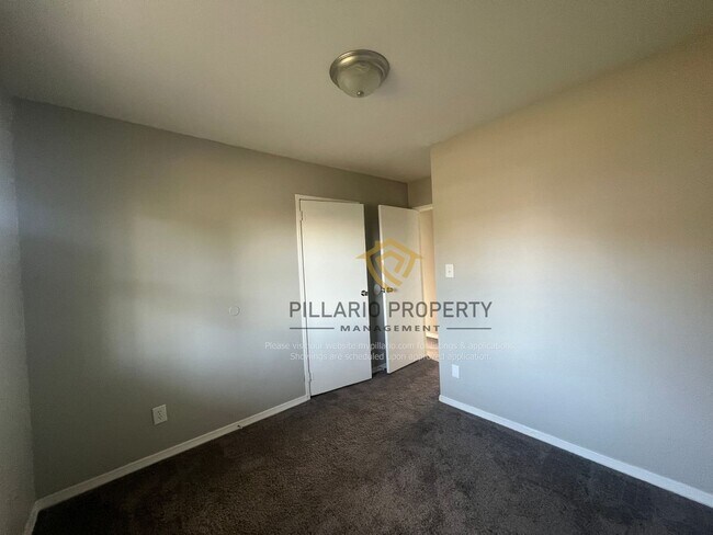 Building Photo - 407 Blackfoot Dr